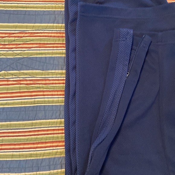 UNC women’s sweatpants - Picture 7 of 7